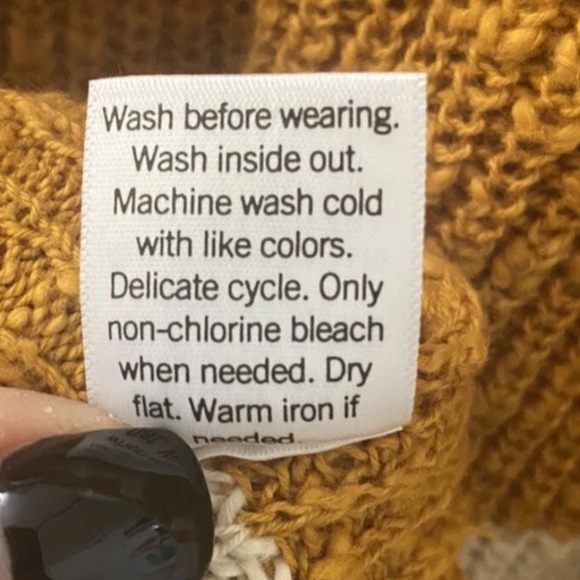 Plus Size 2X Sonoma Goods For Life Long Sleeve V-Neck Gold Striped Sweater - Picture 11 of 16